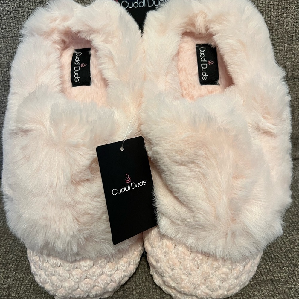 Cuddl Duds Cozy Indoor Slippers